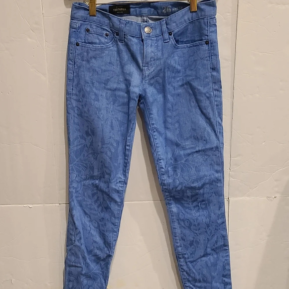 J. Crew Pants - J.Crew Toothpick women's blue jeans size.26 leaf prints ankle (27 in inseam)